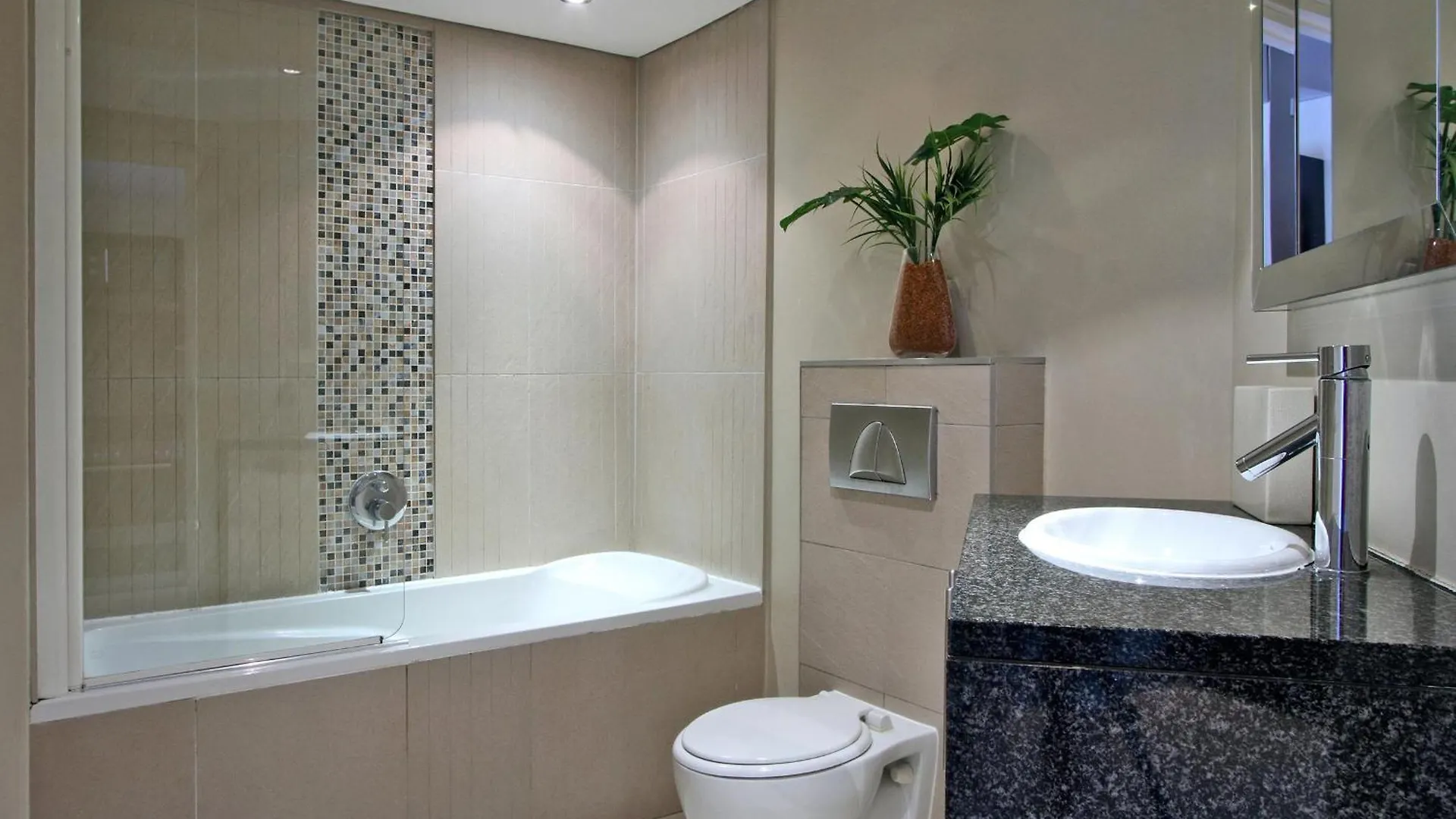 Luxury Apartments In The Rockwell, Close To The V&A Waterfront Cape Town